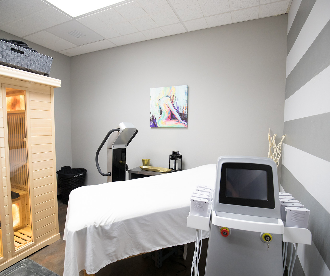 PBM Body Pro treatment room with the red light laser system